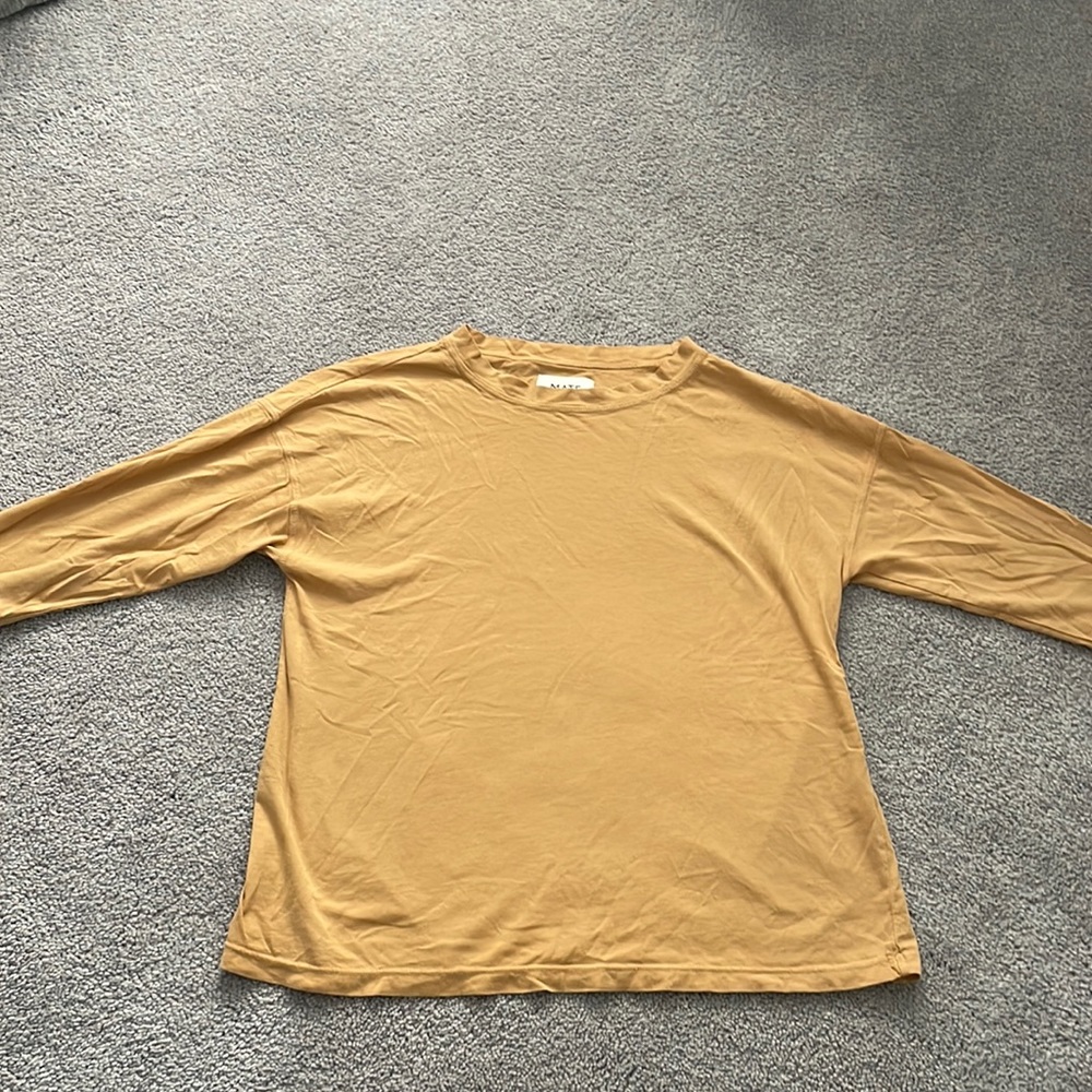 Mate the Label organic cotton tee in golden size XS